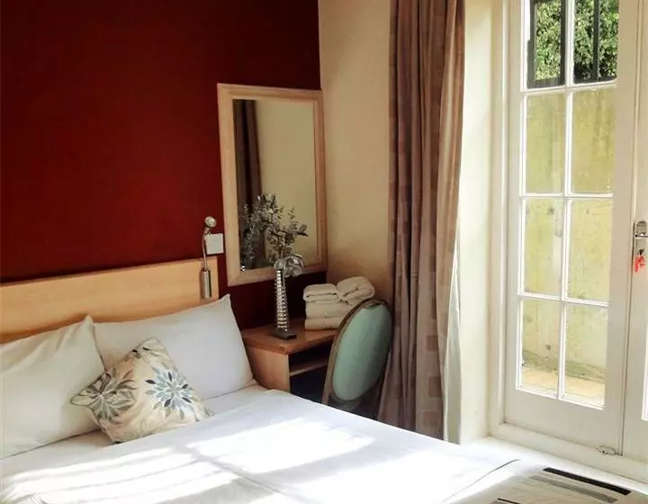 Dylan Apartments Earls Court