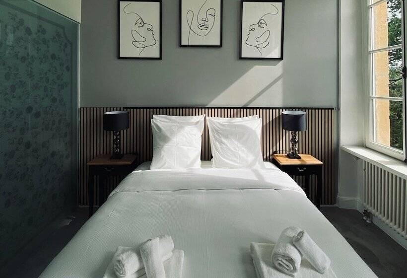 هتل Hôtel Château Schengen