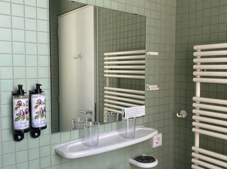 هتل Hôtel Château Schengen