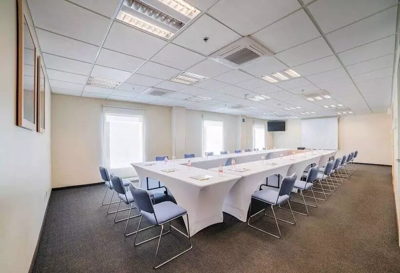 בית מלון כפרי City Express By Marriott Tula