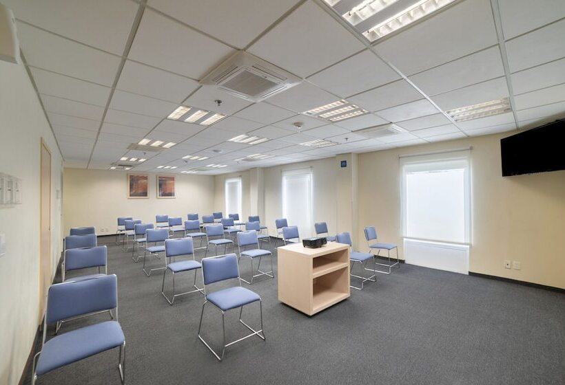 בית מלון כפרי City Express By Marriott Tula