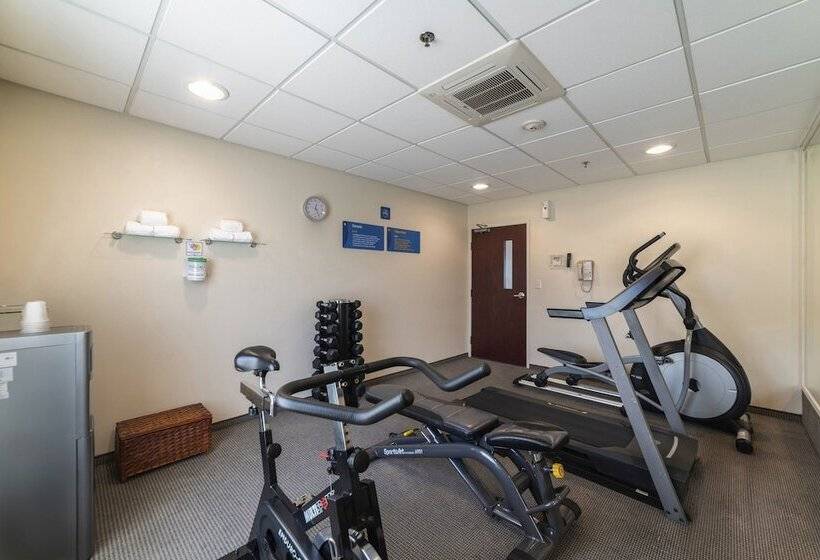 בית מלון כפרי City Express By Marriott Tula