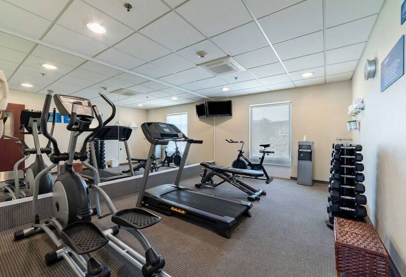 בית מלון כפרי City Express By Marriott Tula