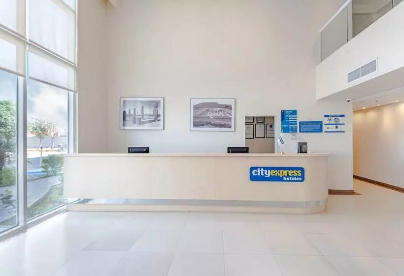 בית מלון כפרי City Express By Marriott Tula