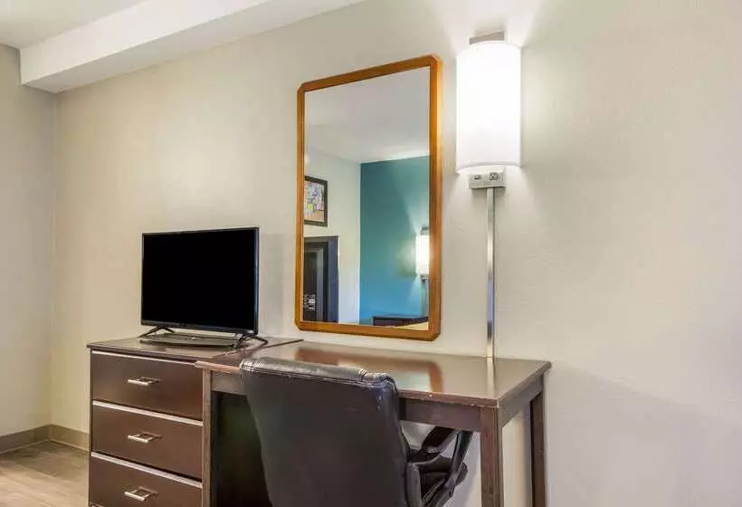 酒店 Econo Lodge Inn & Suites I 65