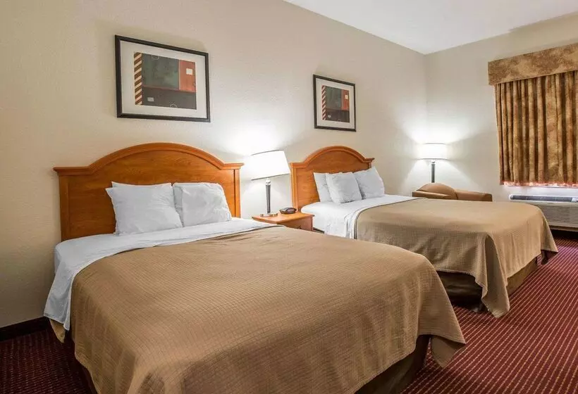 Отель Econo Lodge Inn & Suites Beaumont