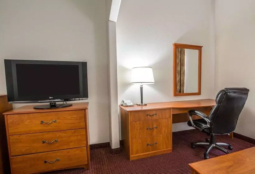 Отель Econo Lodge Inn & Suites Beaumont