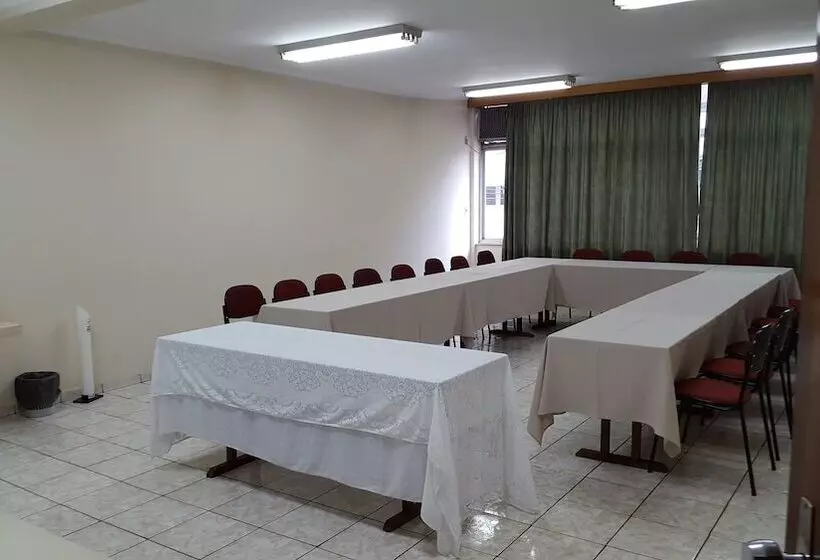 Hotel Fenicia Palace