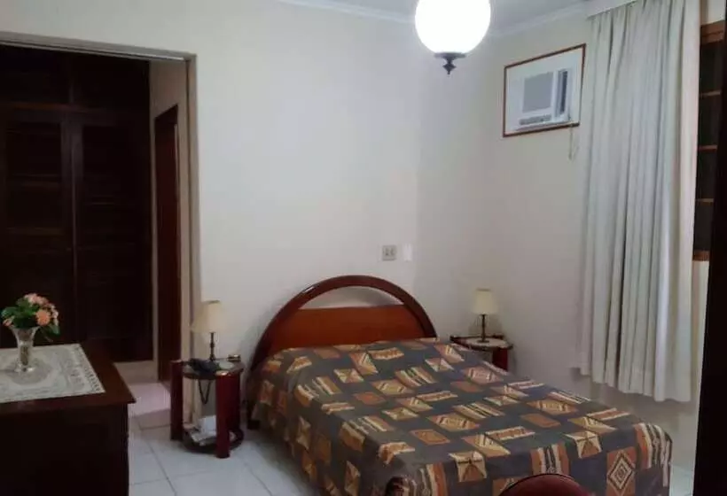 Hotel Fenicia Palace