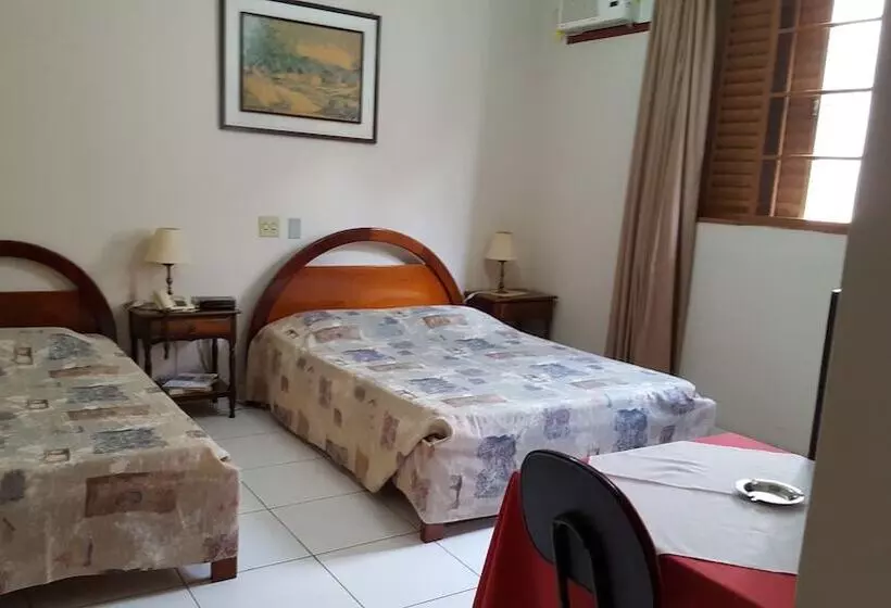 Hotel Fenicia Palace