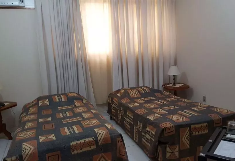 Hotel Fenicia Palace