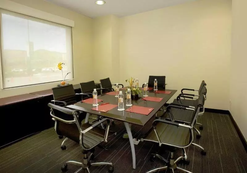 Hotel Fiesta Inn Tepic