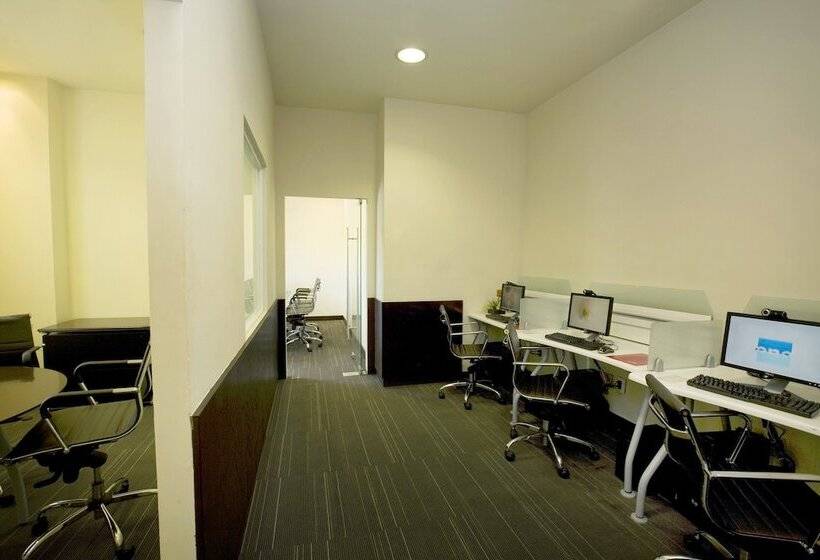 Otel Fiesta Inn Tepic