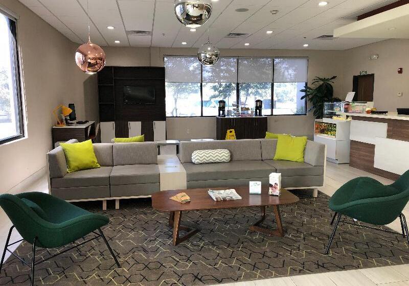 هتل Holiday Inn Brownsville, An Ihg