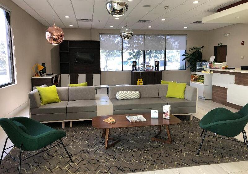 هتل Holiday Inn Brownsville, An Ihg