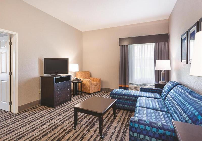 هتل La Quinta By Wyndham San Antonio Northwest