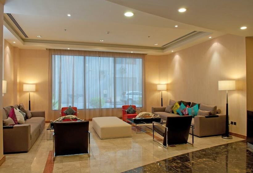 Monroe Hotel & Suites