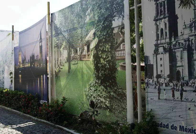 Hotel Montroi & Fitness