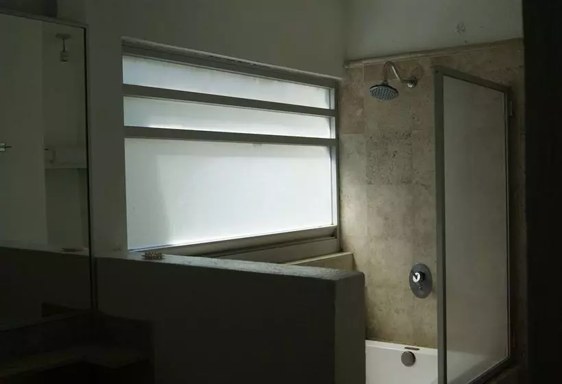 Hotel Montroi & Fitness