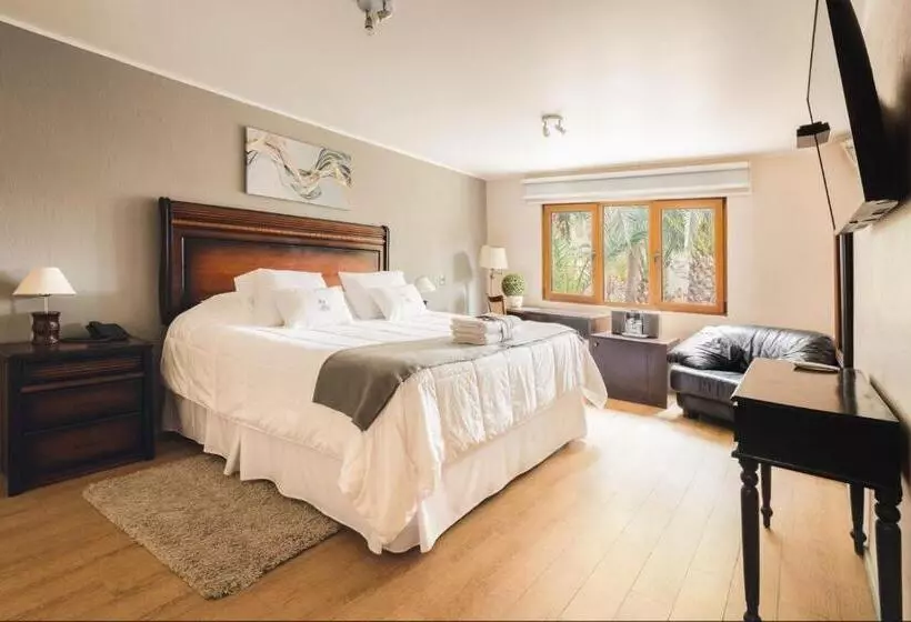 Отель Serena Suite