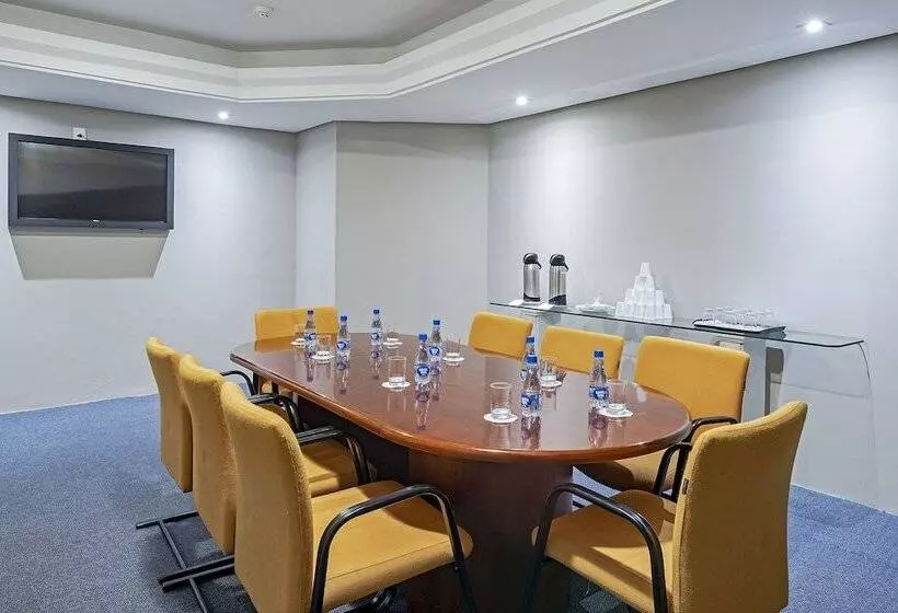 Отель Slaviero Baia Norte Florianopolis