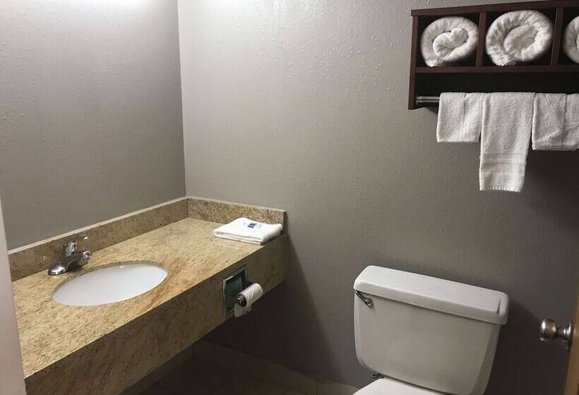 فندق Studio 6 Suites Tupelo, Ms