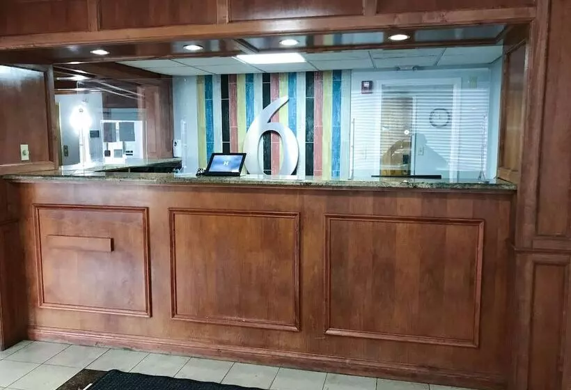 호텔 Studio 6 Suites Tupelo, Ms