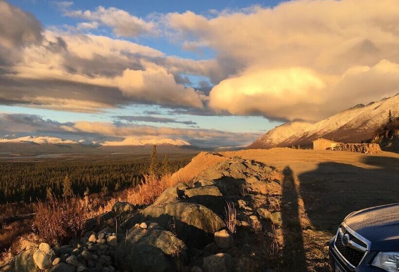 فندق Alpine Creek Lodge