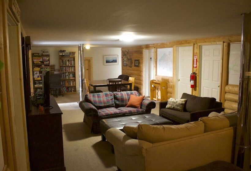 فندق Alpine Creek Lodge