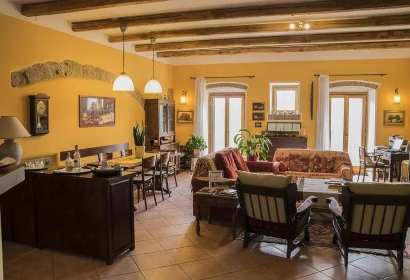 Hotelli B&b Le Buche Casa Storica