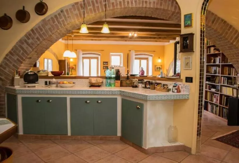 Hotelli B&b Le Buche Casa Storica