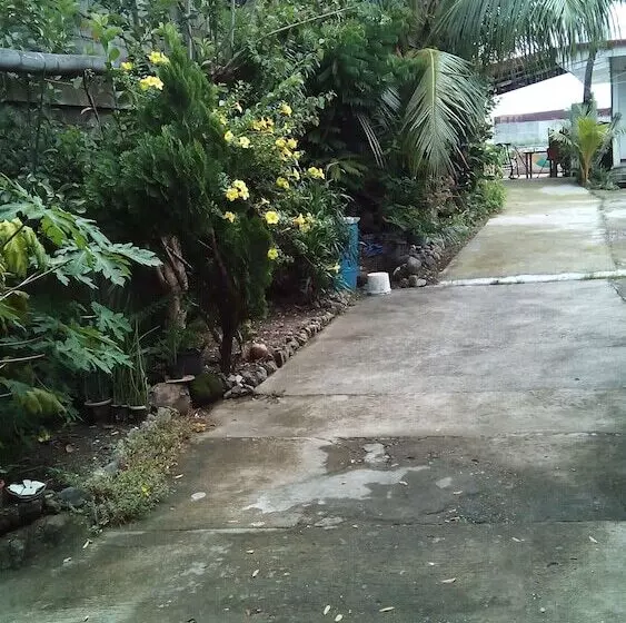 ホテル Gapuz Bnb Inn