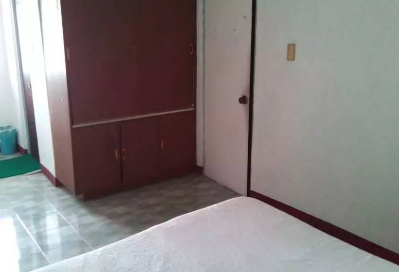 ホテル Gapuz Bnb Inn