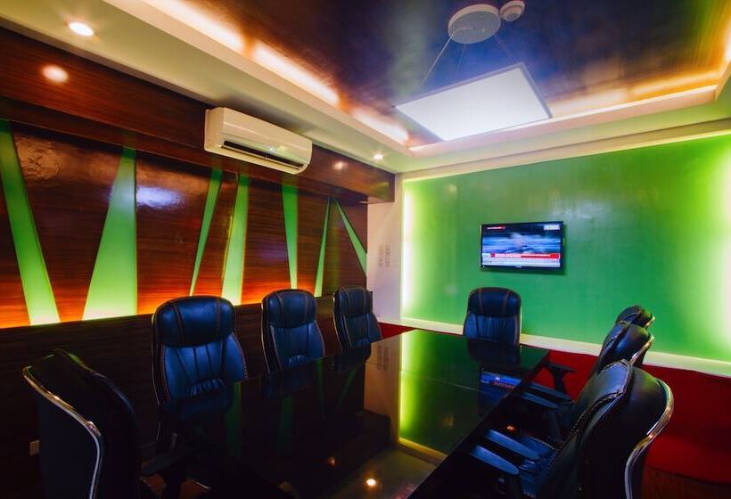 فندق Jj Midcity Inn