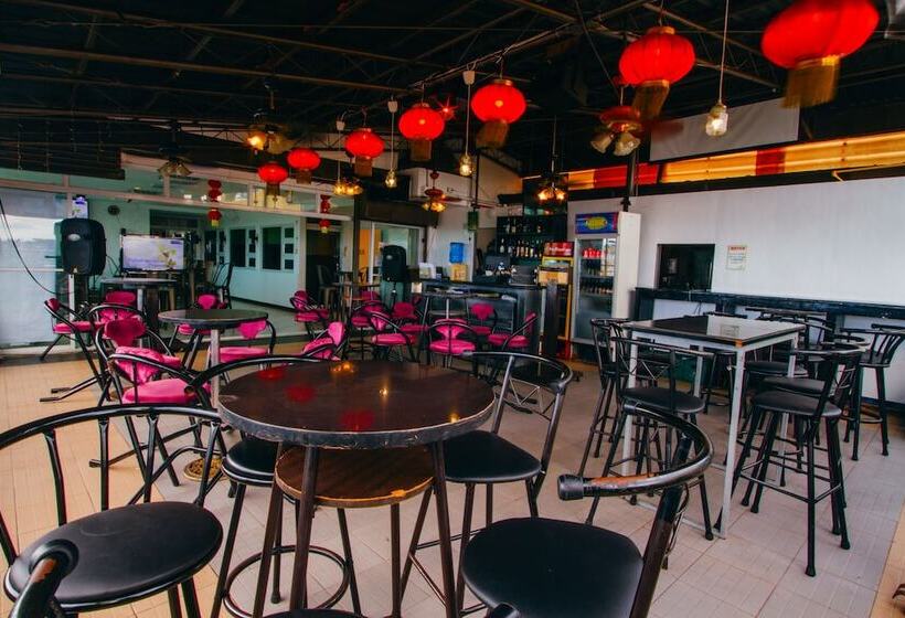 فندق Jj Midcity Inn