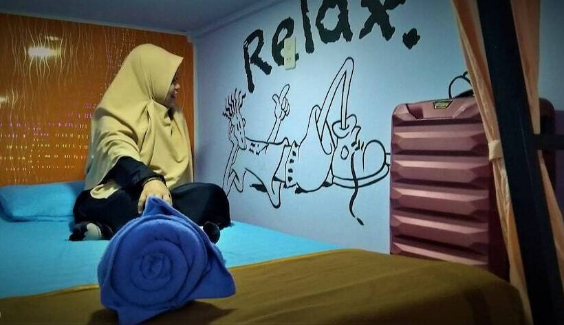 הוסטל Aviano Syariah Backpacker