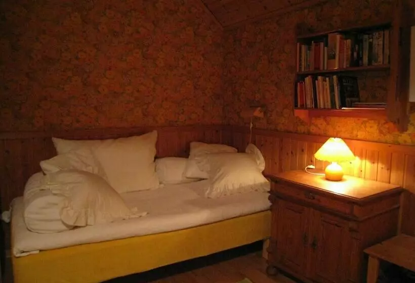 تختخواب و صبحانه Annes Hus