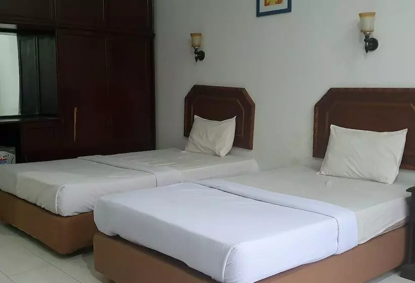 Hotelli Chitra By Oyo Rooms