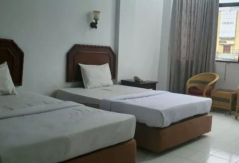 Hotelli Chitra By Oyo Rooms