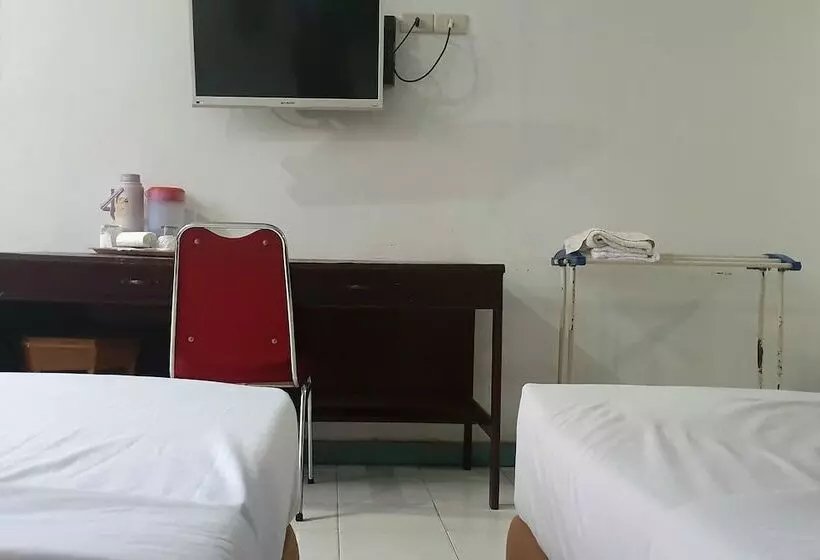 Hotelli Chitra By Oyo Rooms