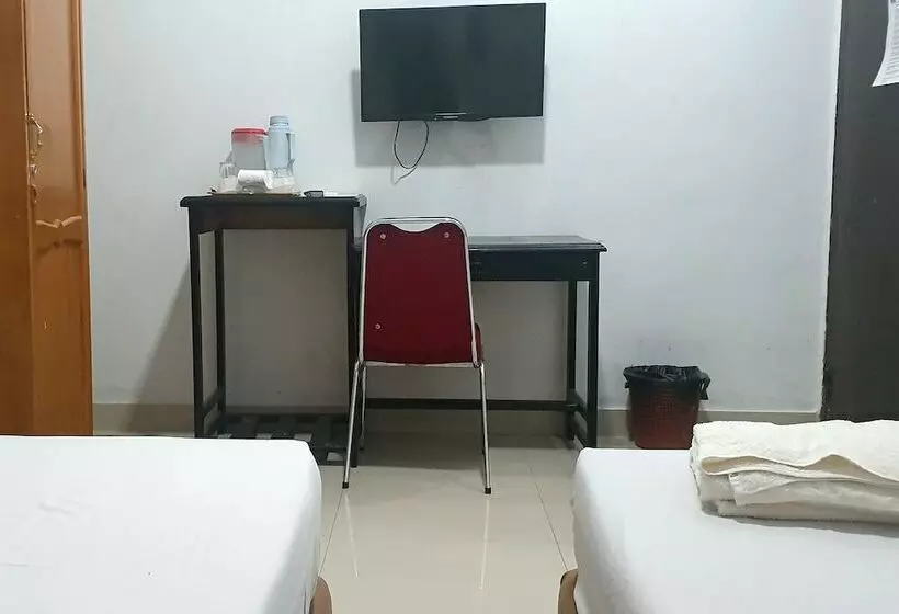 Hotelli Chitra By Oyo Rooms