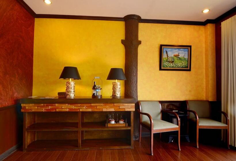 Hotel Dahilayan Forest Park Resort