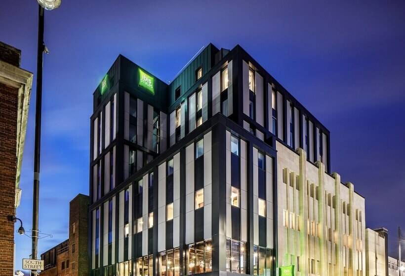 فندق Spark By Hilton London Romford