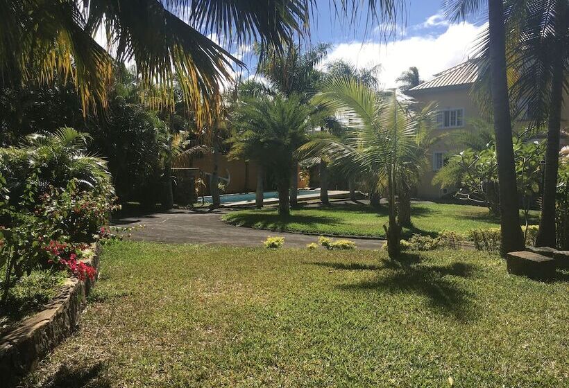 هتل Maison D'hôtes Coignet