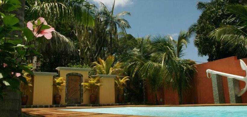 هتل Maison D'hôtes Coignet