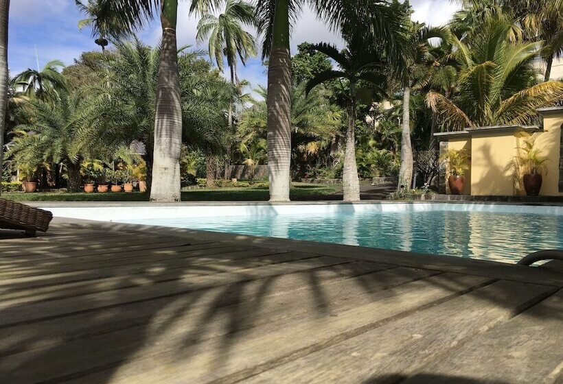 هتل Maison D'hôtes Coignet