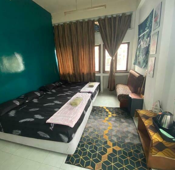 בית מלון כפרי Pesona Backpackers Inn