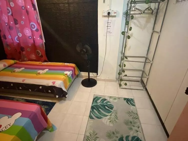 هتل Pesona Backpackers Inn