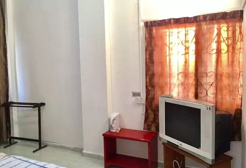 هتل Pesona Backpackers Inn