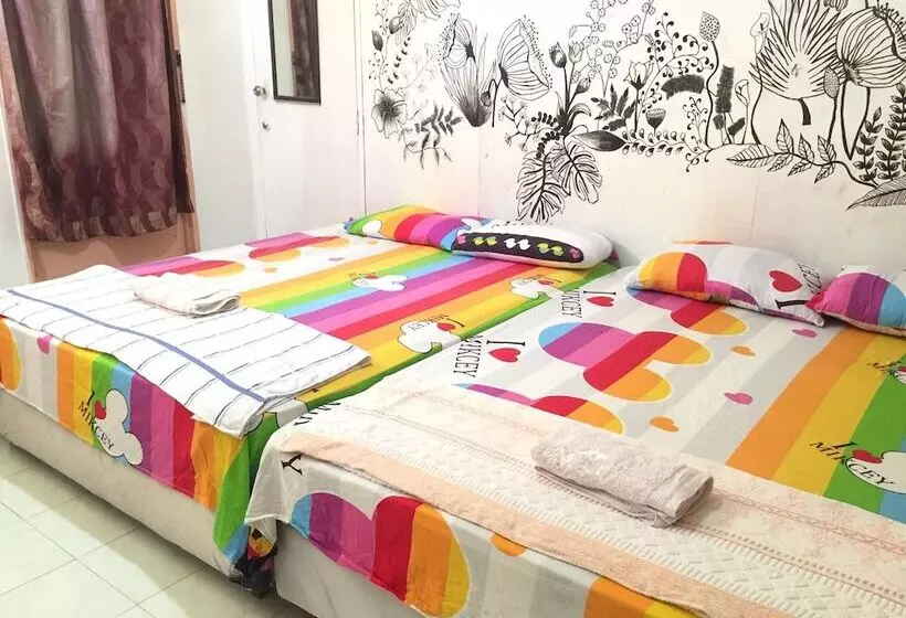 هتل Pesona Backpackers Inn